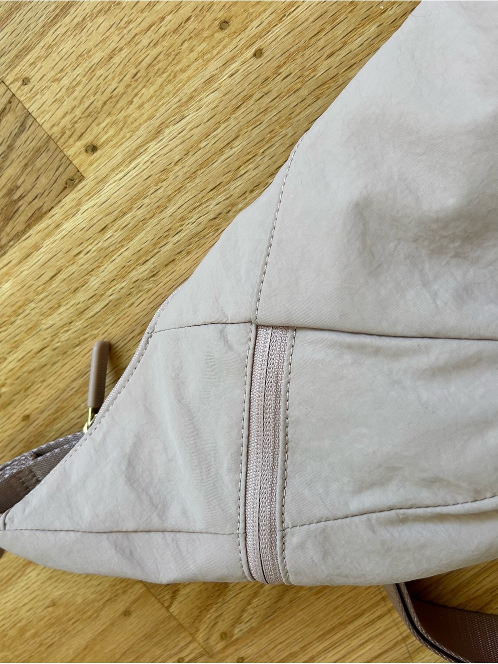 lululemon athletica Blush/Taupe Crossbody Shoulder Bag - Picture 4 of 4